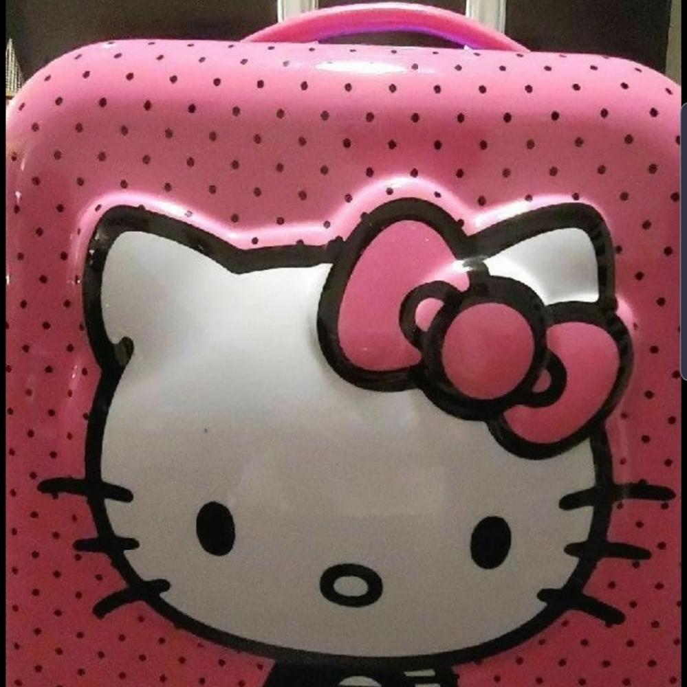 Hello kitty small luggage on wheels